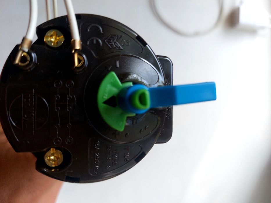 Термостат на водонагреватель