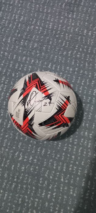 Minge kipsta europa legue semnata de jucătorii de la fcsb