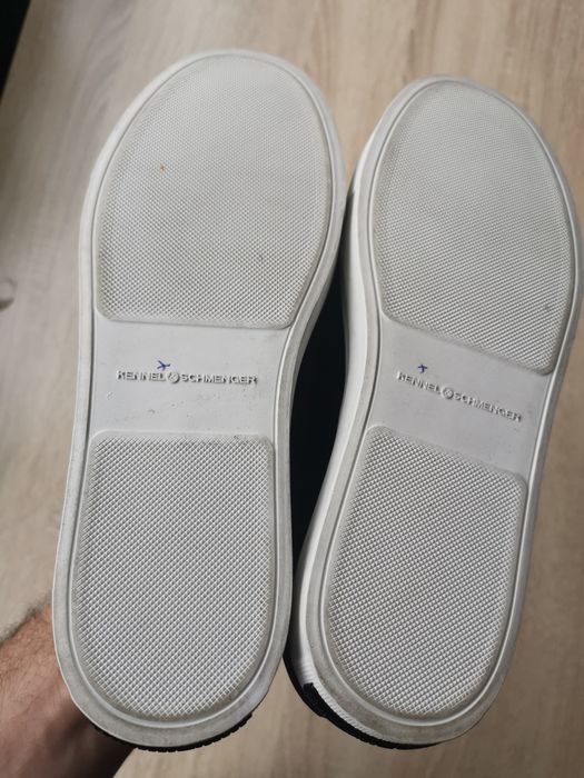 Kennel & Schmenger 37-38