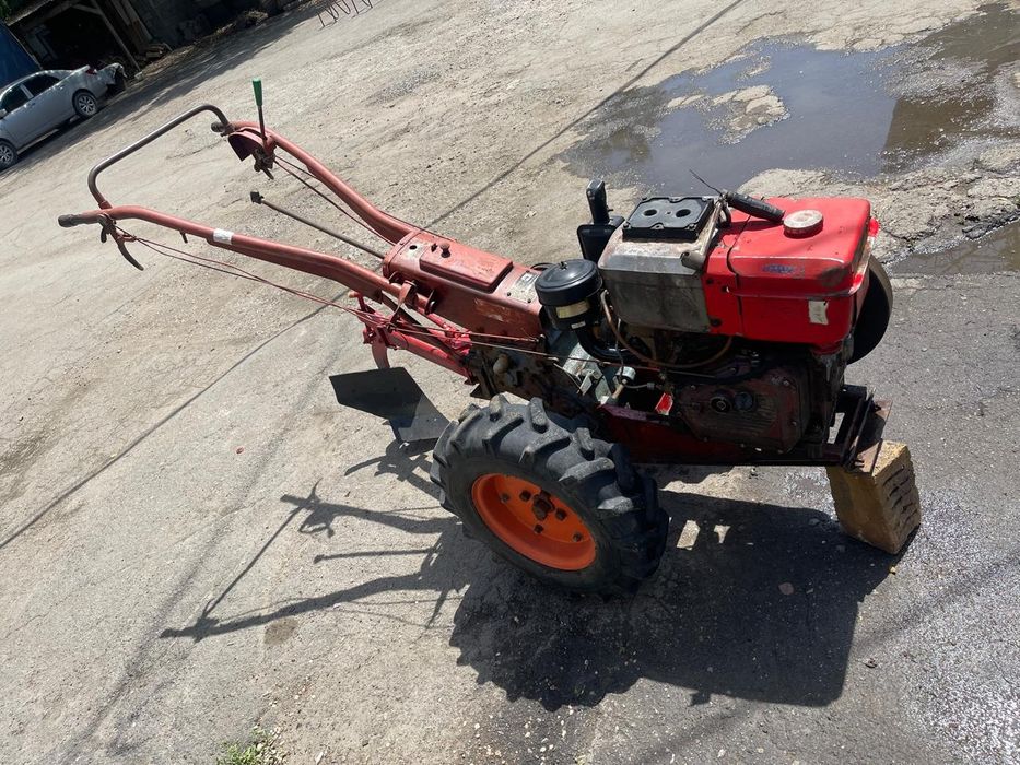 Пррдаеься мотоблок