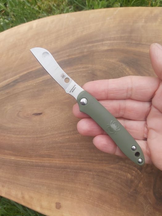 Компактен сгъваем нож Spyderco Roadie Slip Joint,C189