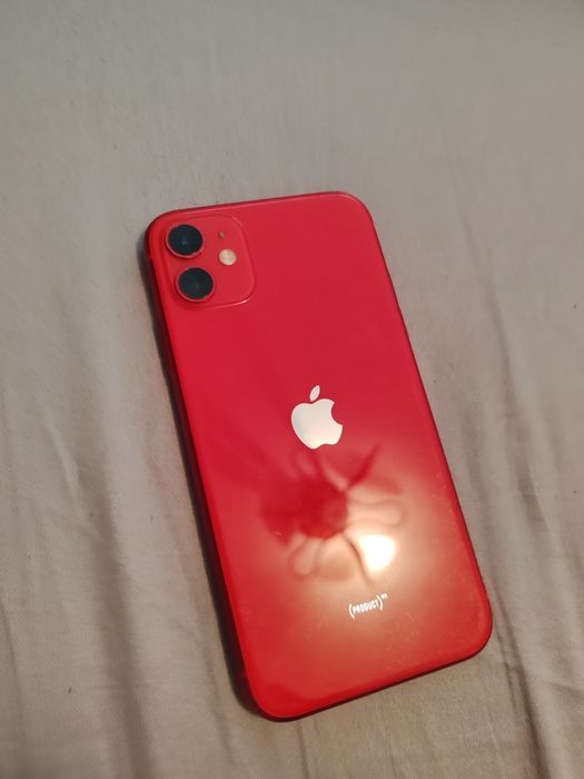 iPhone 11 Red Product 128GB neverlocked