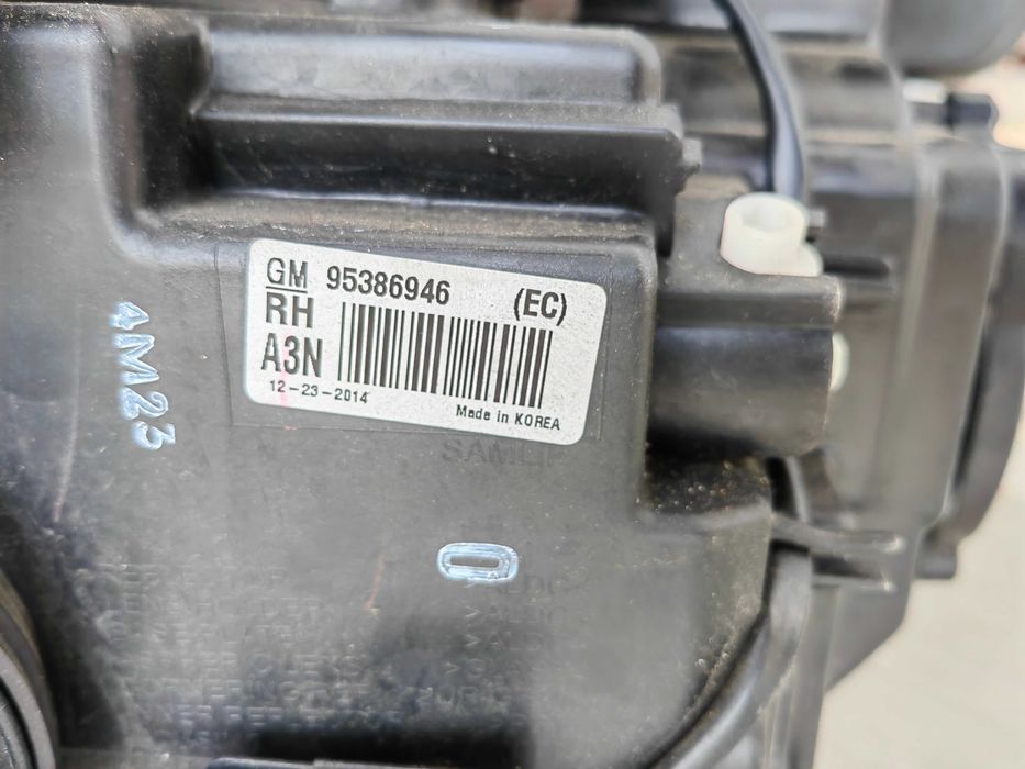 Фарове Opel Mokka LED Bi-Xenon/ Фарове Опел Мока/Фар Moka Оригинални