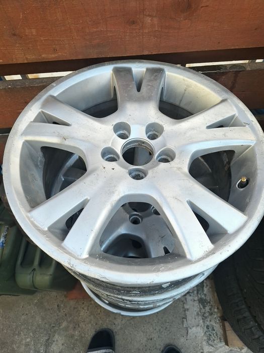 Jante aliaj pentru Volvo