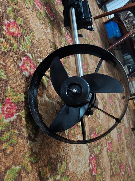 Продаю мотор на лодку