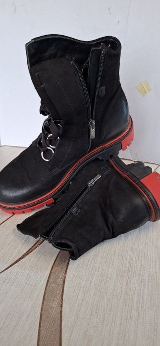 Ghete de dama , mărimea 38