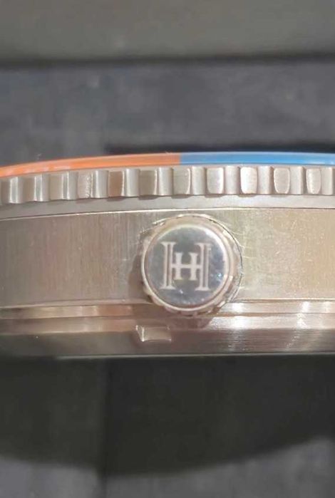 Automatic watch Heritor