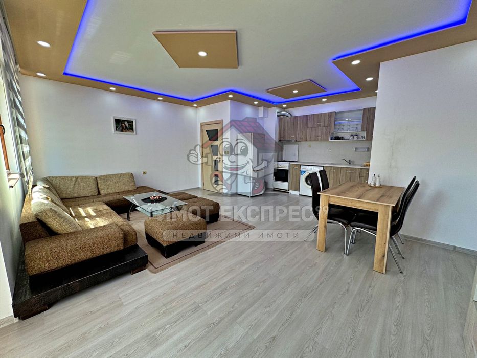 Продава се Тристаен апартамент в Асеновград - 102 кв.м за 810 €/кв.м - Снимка #4