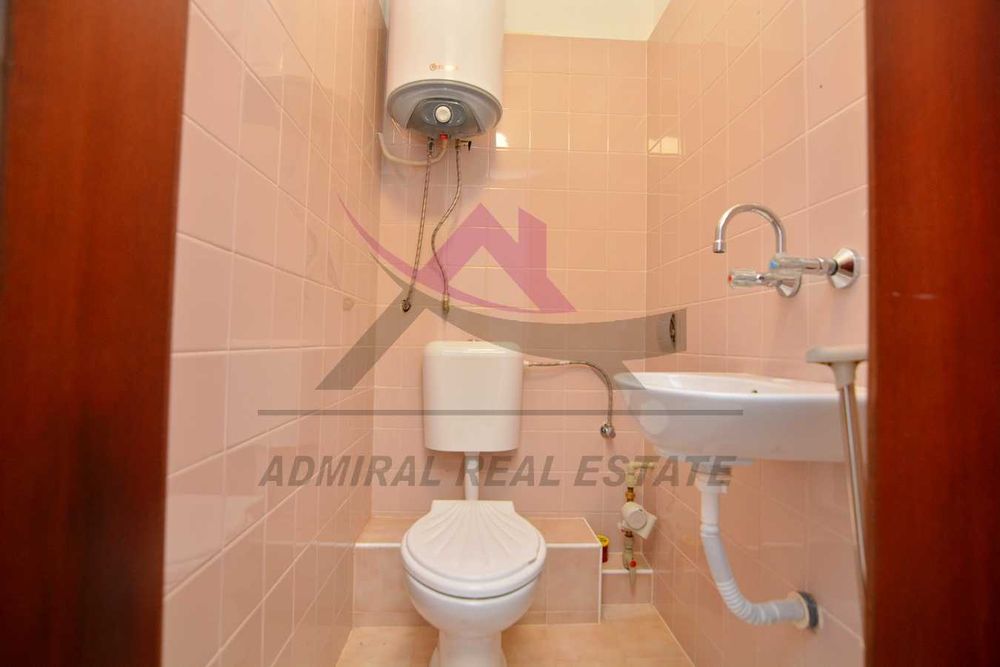 Дава се под наем Офис в Варна, Център - 67 кв.м за 500 € - Снимка #2