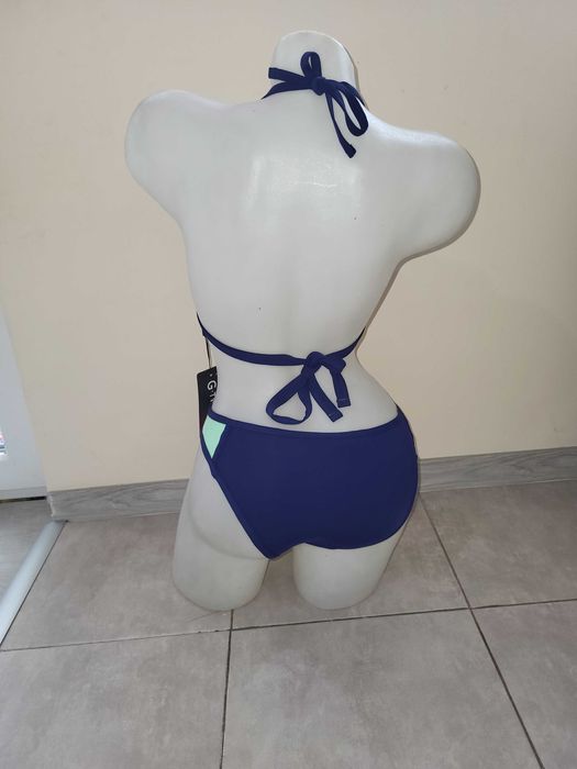 Дамски бански костюм