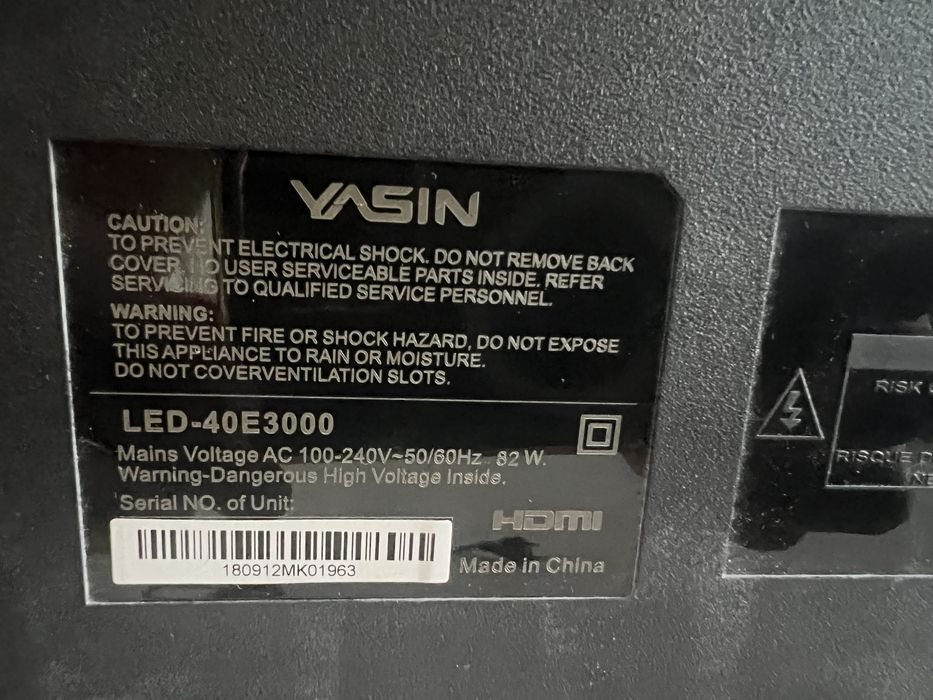 Телевизор Yasin LED-40E3000 б/у