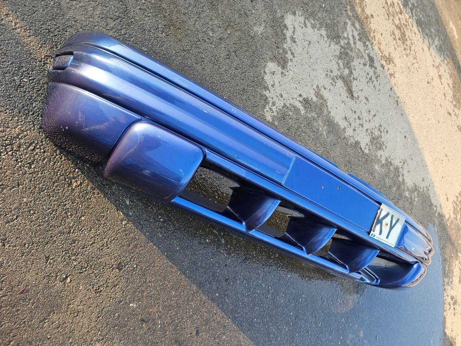 Бампер на SUZUKI