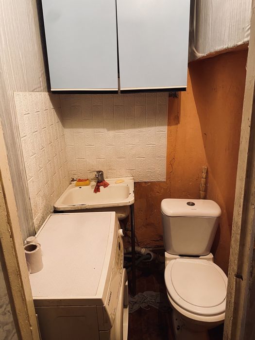 Сдам комнату в центре долгосрочно