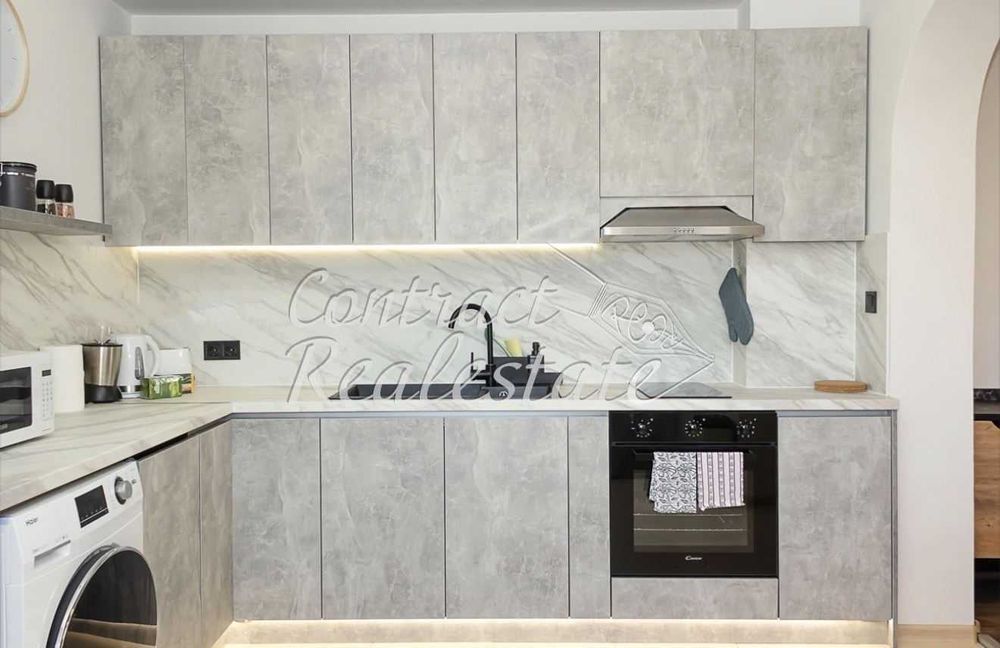 Дава се под наем Тристаен апартамент в Варна, Левски - 95 кв.м за 747.66 € - Снимка #1