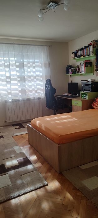 Apartament 2 camere de vanzare