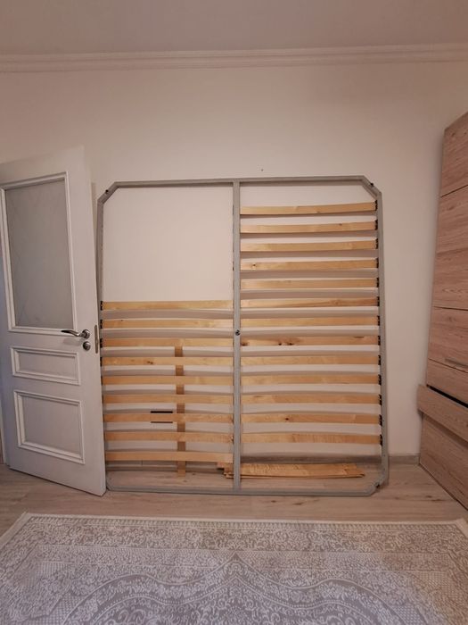 Продам каркас кровати с ламелиями