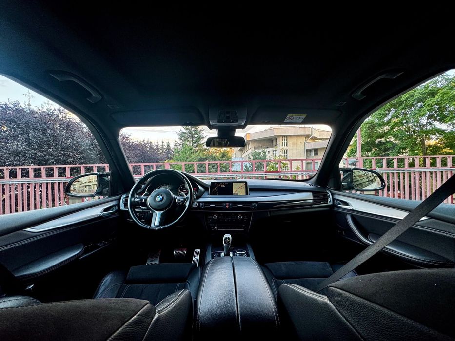 BMW X5 M-PAKET 3.0D 258CP M-PAKET//Panormaic \\Ceasuri digitale