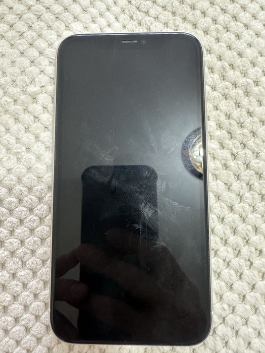 Продам Iphone 11 в отличном состоянии