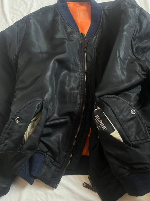 Бомбер двусторонний Alpha