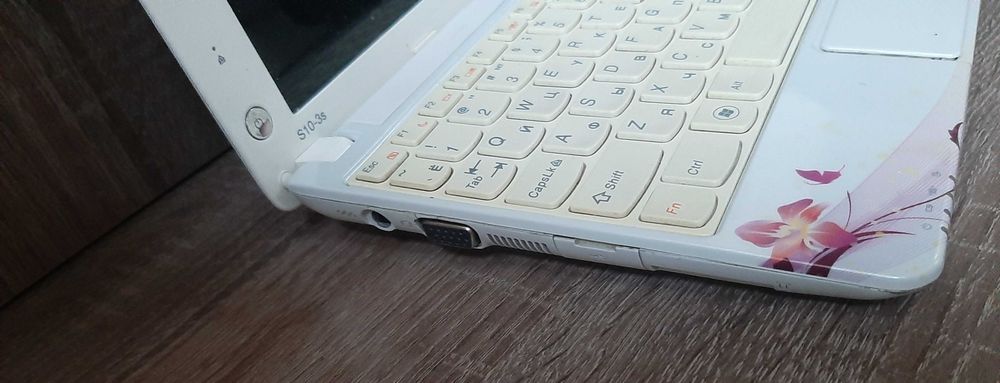 Продам нетбук Lenovo S10