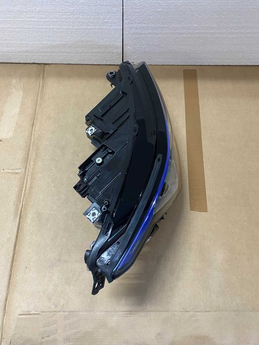 Far dreapta Led Matrix Beam VW Golf 8 R GTE nou original