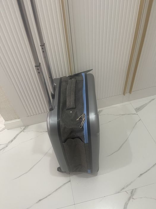 Продам чемодан новый