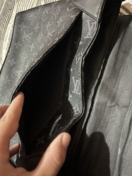 Продавам чанта на Louis Vuitton