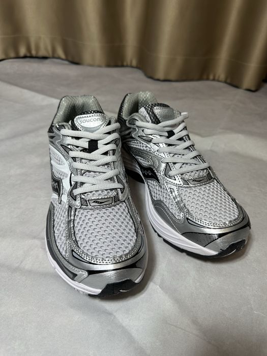 Кроссовки SAUCONY