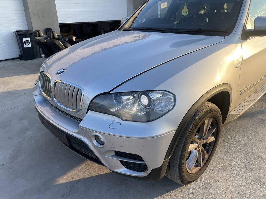 Bara fata capota bmw e70 lci x5 facelift