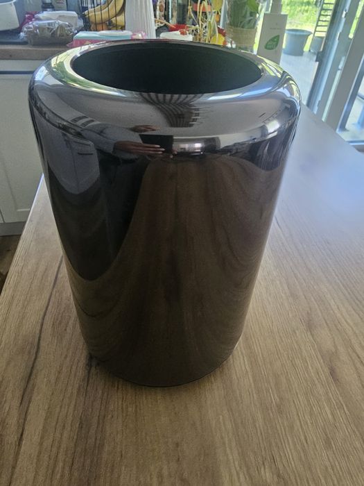 Mac Pro 2013, 12 core Intel Xeon E5