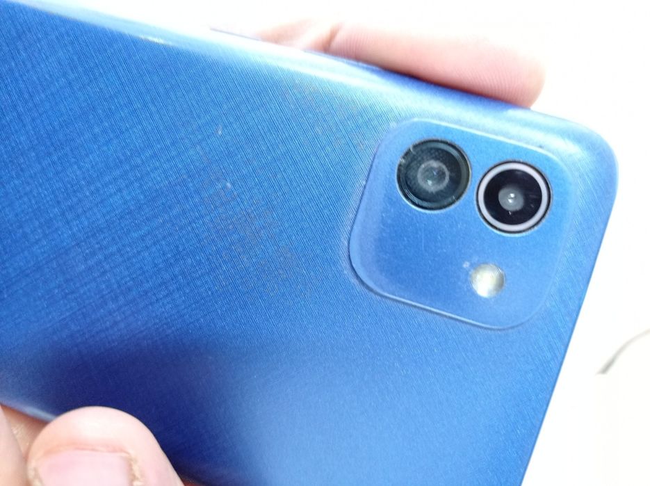 Samsung A03 rangi ko‘k