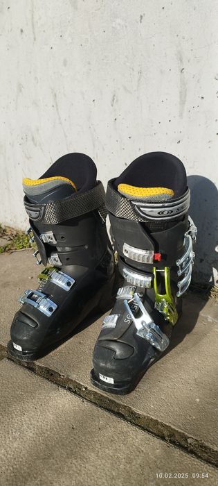 Продават се  запазени  ски  обувкu SALOMON  X WAVE