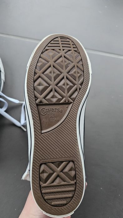 Converse dama in stare foarte buna