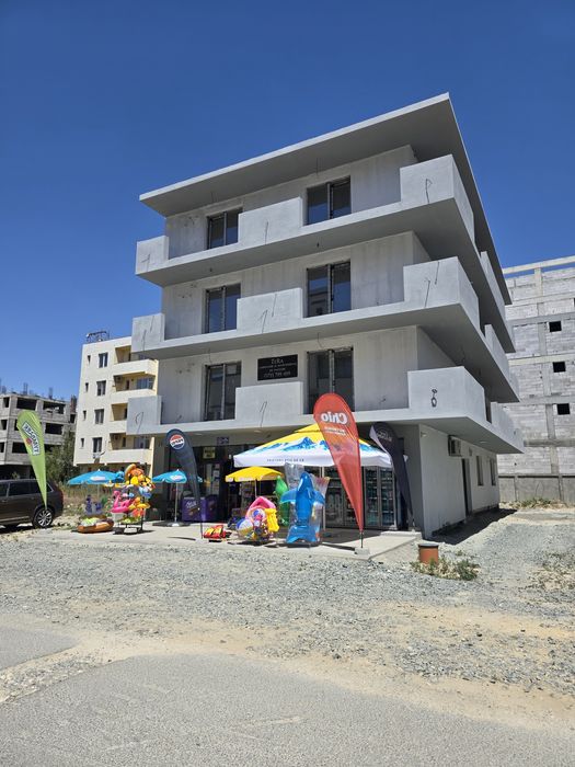 Spatiu comercial de vanzare Mamaia Nord la 90 m de promenada
