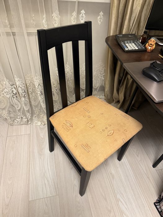 Продам стулья для гостиной