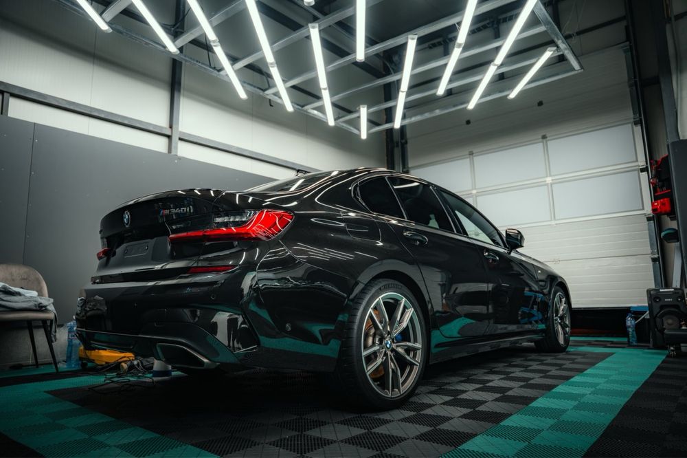 Кола под наем, лукс превоз с БМВ 340M за сватби, абитуриенски, балове. BMW M340i luxury transport