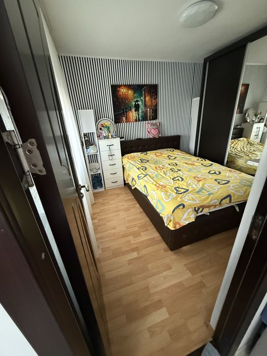 Apartament 3 camere, semidecomandat