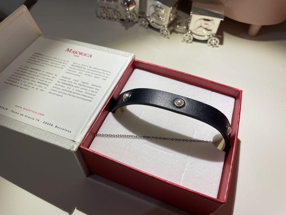 Колие / огърлица / Choker Majorica Перли и кожа