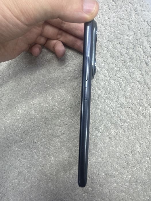 продаю Honor 400 Pro 512гб память