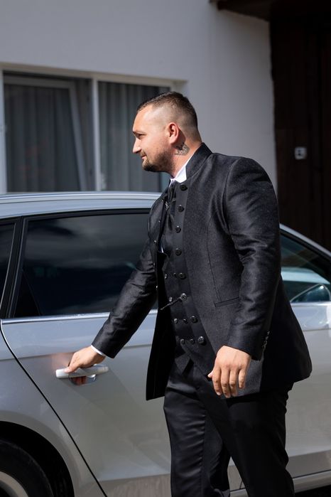 Costum de ginere , mărimea L