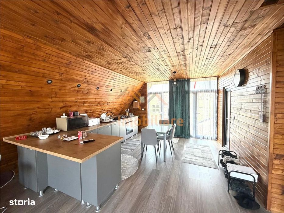 Complex De Case Cu Teren 9.587 Mp | Localitatea Hotar | Bihor