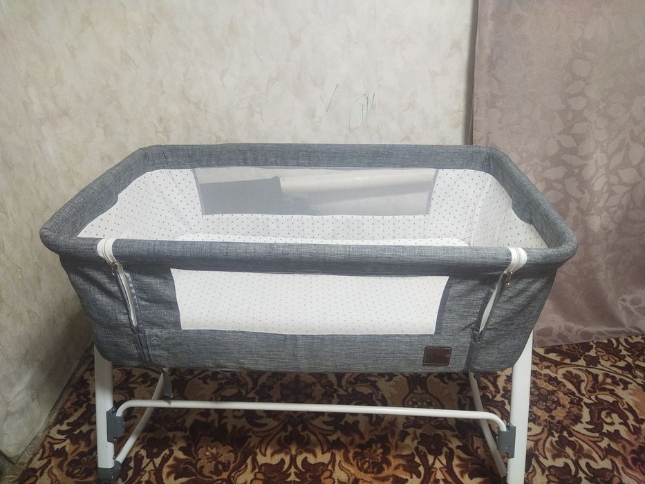 Продам манеж кроватку