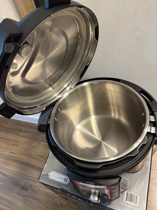 Мултикукър Instant Pot Pro