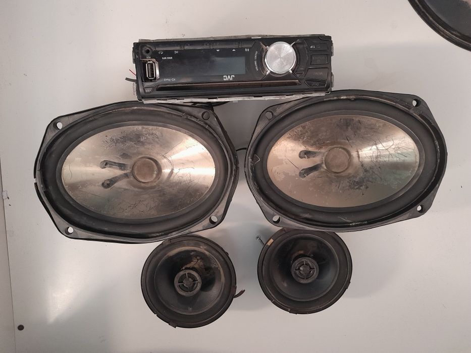 Продам JVC мафон и калонка вместе могнитолла