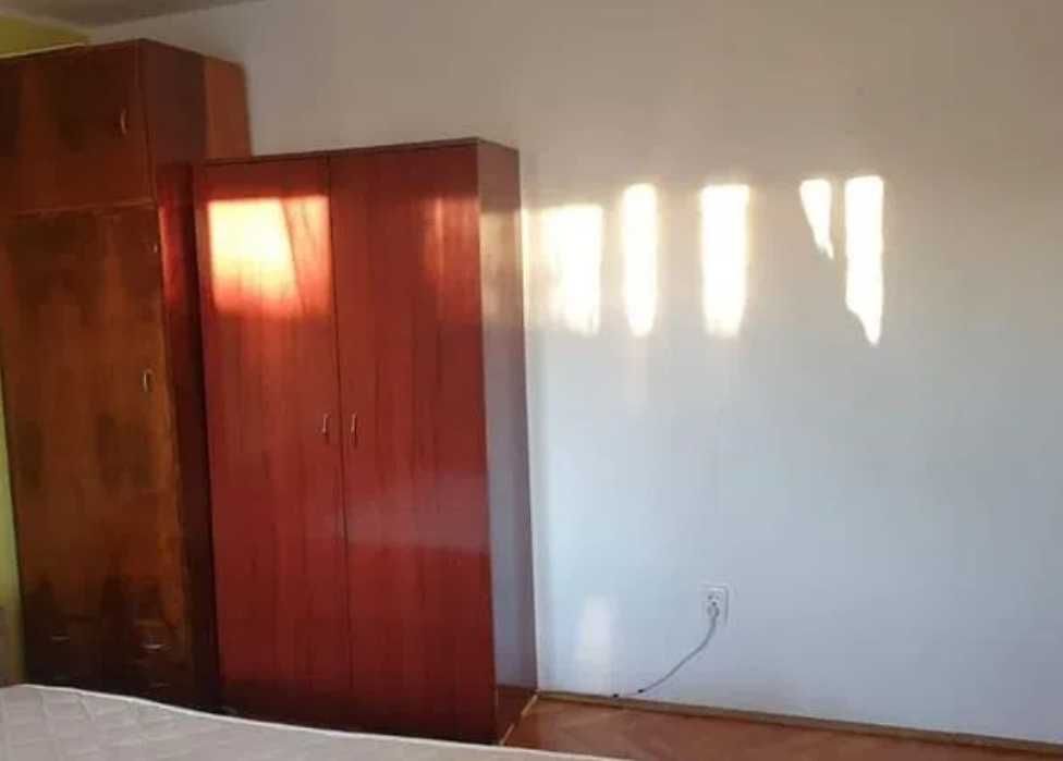 Дава се под наем Едностаен апартамент в Пловдив, Център - 22 кв.м за 137.7 € - Снимка #1