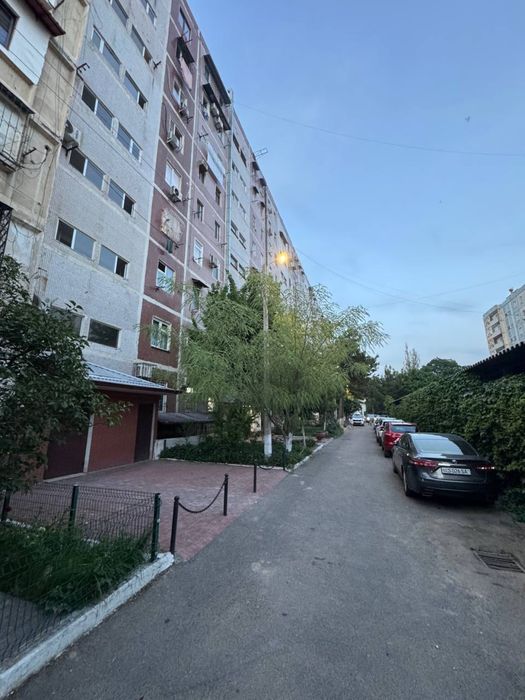Метро Минор 2 хона сотилади