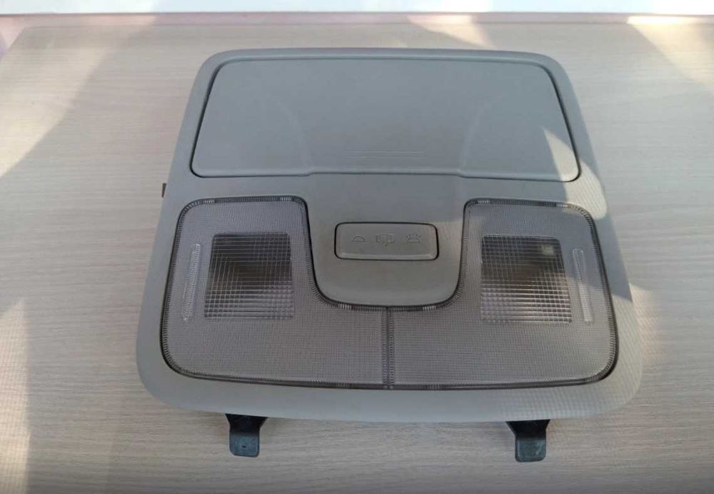 Плафон за Хюндай ix35 / Hyundai ix35