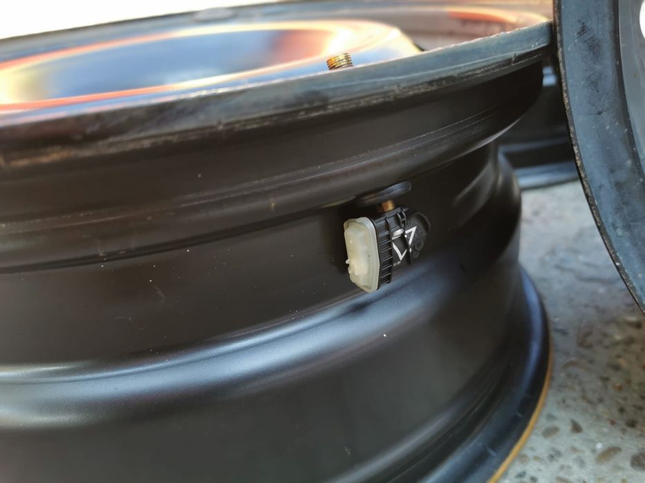 Set Jante Oțel Ford 16' 4x108 6 1/2 j Et 37.5 + Senzori presiune