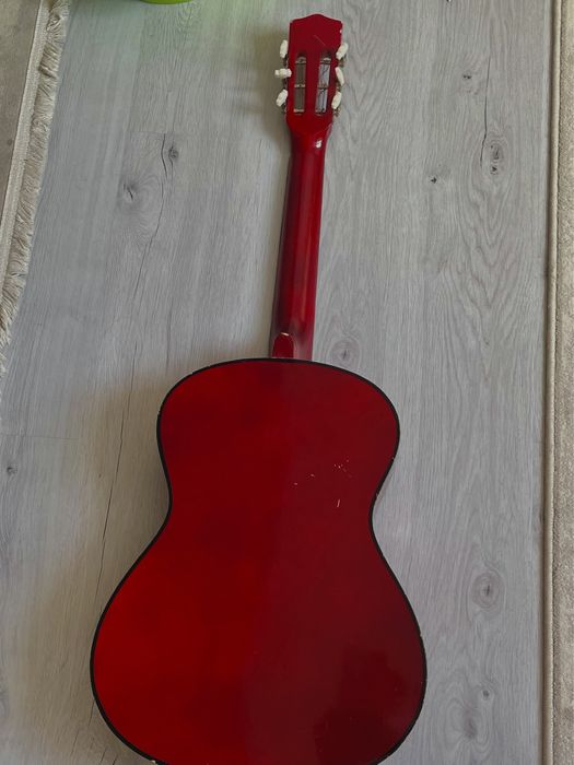 Гитара сатылады!