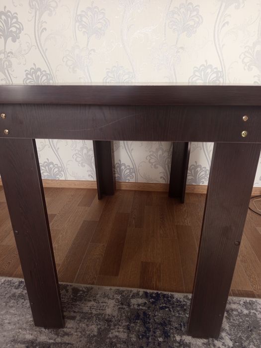 Продается стол  новый